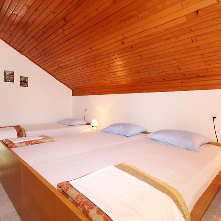 Apartments By The Sea Basina, Hvar - 542 Vrbanj Стая снимка