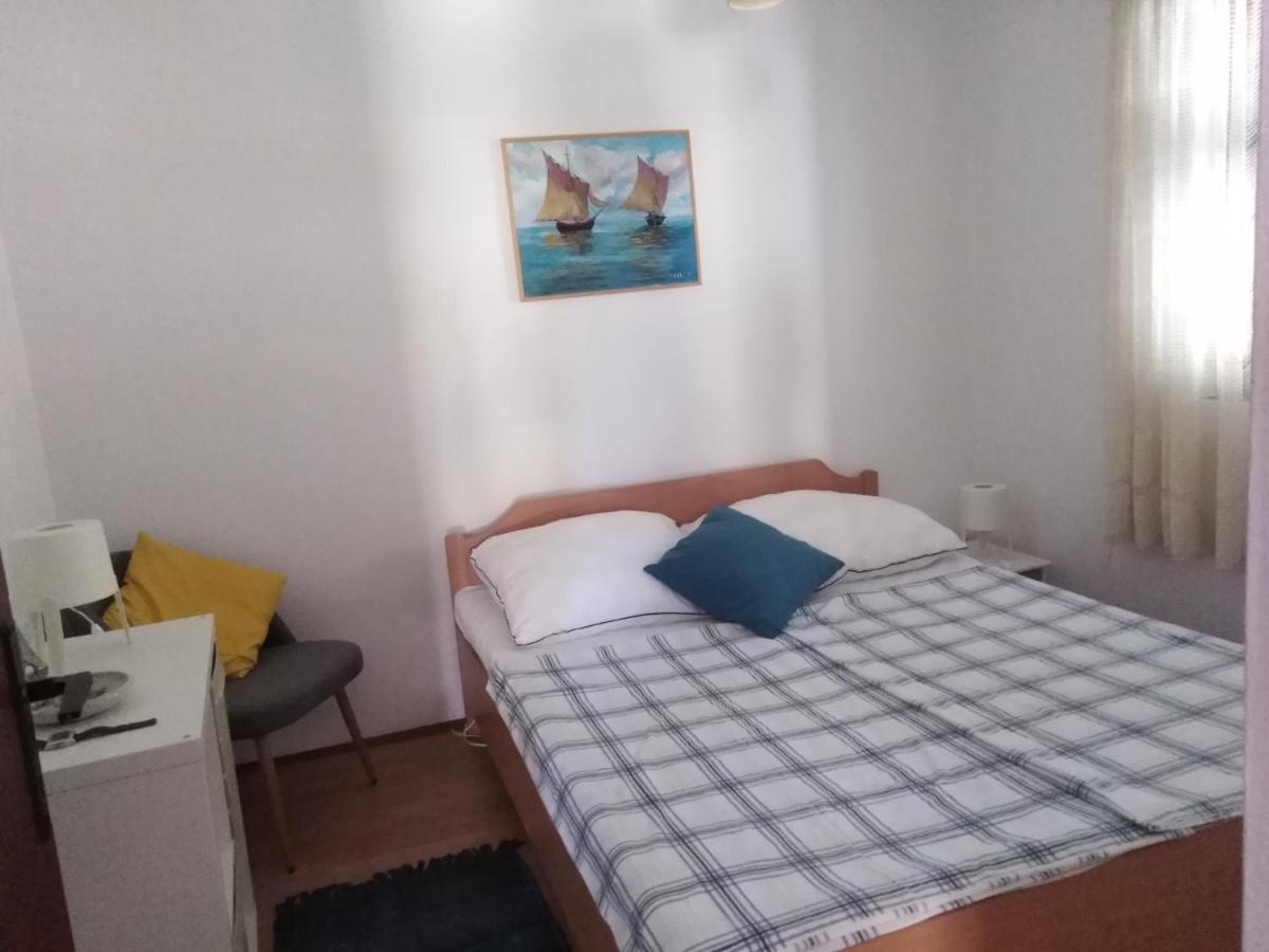 Apartments By The Sea Basina, Hvar - 542 Vrbanj Екстериор снимка