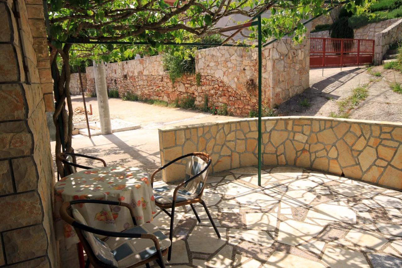 Apartments By The Sea Basina, Hvar - 542 Vrbanj Екстериор снимка