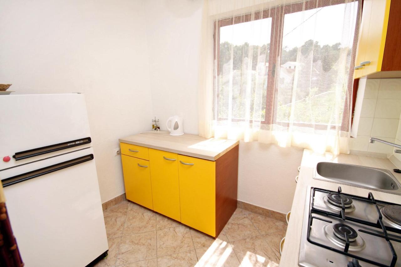 Apartments By The Sea Basina, Hvar - 542 Vrbanj Екстериор снимка