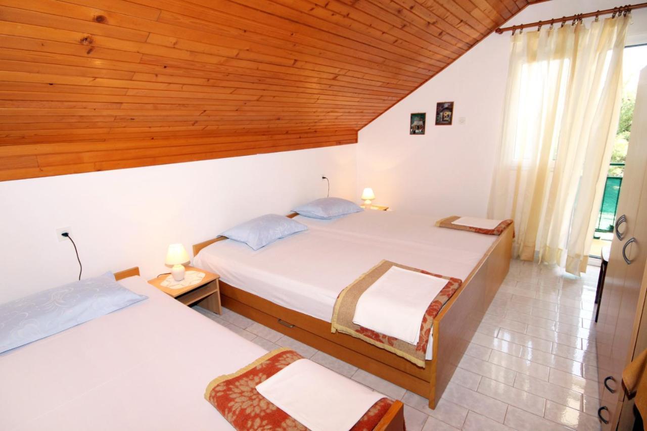 Apartments By The Sea Basina, Hvar - 542 Vrbanj Екстериор снимка