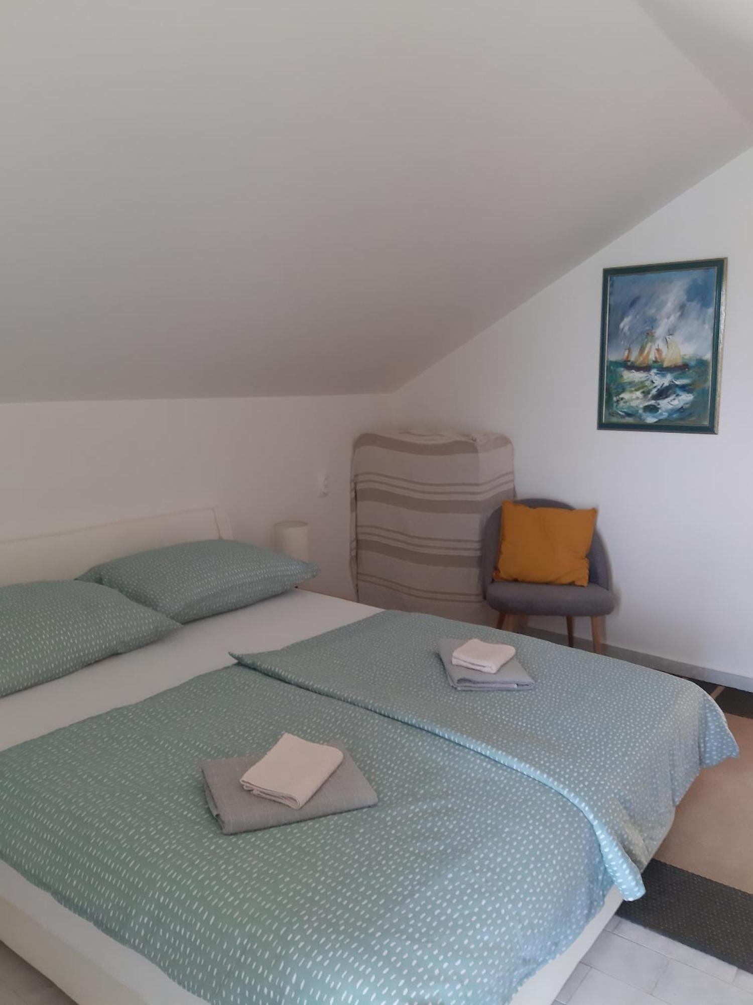 Apartments By The Sea Basina, Hvar - 542 Vrbanj Стая снимка